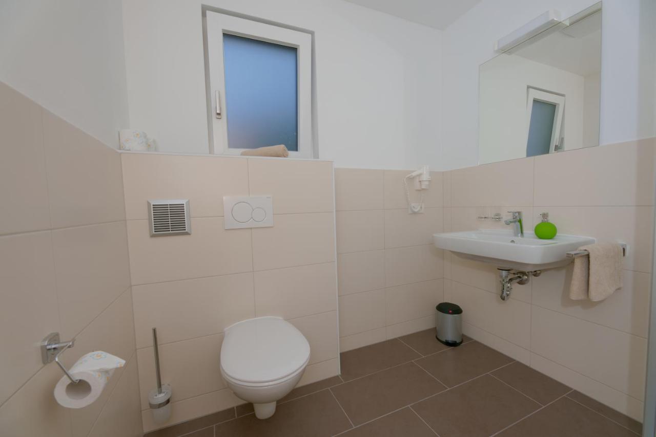 Mounira Ladis Apartment Bagian luar foto